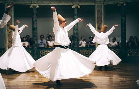 Dervish Dance - Mystical Anatolian Folk Melodies Meet Rhythmic World Beat Exuberance